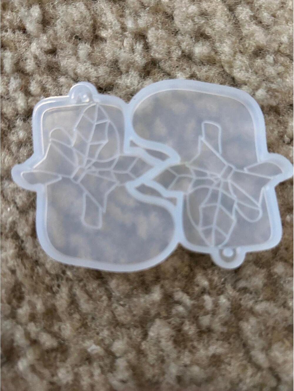E216 tiny mold resin key chain making art project chRISTMAS  3 `` BY 2`` TALL